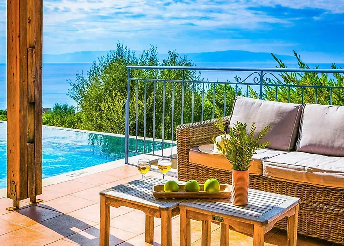 Villa Louloudia *