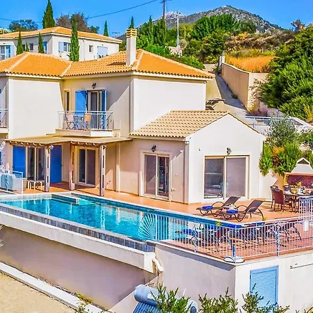Louloudia Villa